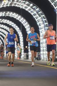 BIB: 41329, 43182, 43177
                            <button type="button" onclick="openModal(20204855)" class="btn btn-primary btn-sm float-right btn-popup" data-toggle="modal" data-target=".modal-high-quality">
                        <i class="fas fa-shopping-cart"></i> Add to Cart
                    </button>
                                            <button type="button" onclick="isThisMe(20204855, true)" class="btn btn-success btn-sm float-right btn-popup btn-isme hidden" data-toggle="tooltip" data-placement="bottom" title="นี่คือรูปของคุณใช่ไหม คลิกที่นี่เพื่อเอาเข้าอัลบั้ม">
                        <i class="fas fa-plus"></i> Add to album
                    </button>
                    <button type="button" onclick="isThisMe(20204855, false)" class="btn btn-warning btn-sm float-right btn-popup btn-isnotme hidden">
                        <i class="fas fa-ban"></i> Remove from album
                    </button>